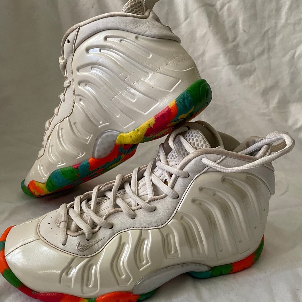 Nike Foamposite Fruity Pebbles white 4y